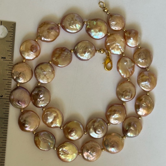 NATURAL Color Coin Pearl Necklace - 19 1/2 Inches - Lobster Claw Clasp - Picture 6 of 12